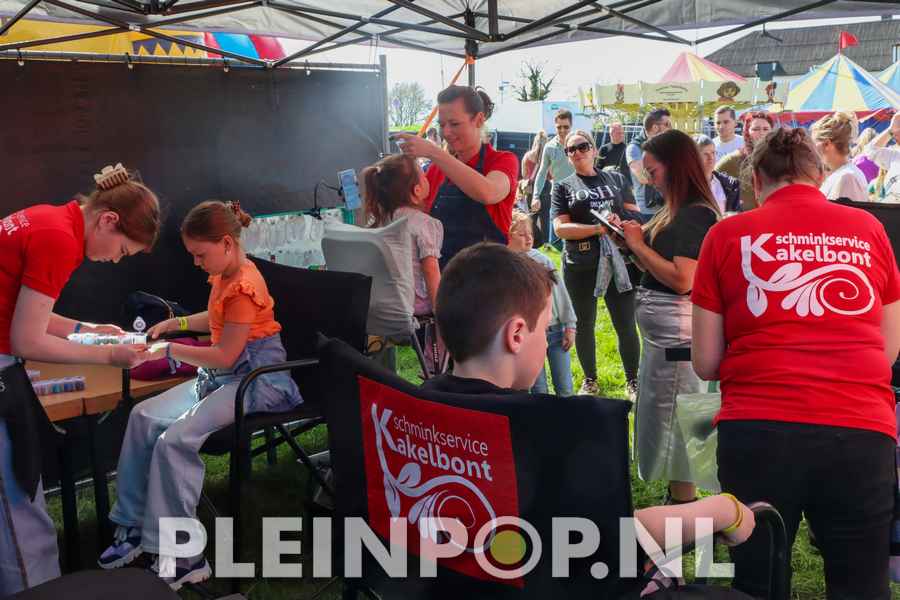 Publiek    Bezoekers (21)